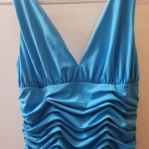 Women's V-neck Blue Gathered Top - Picture 2 of 4